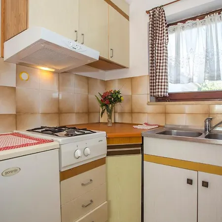 Guest house Jaksa 181 Pula