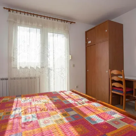 Jaksa 181 Guest house