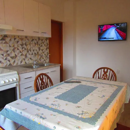 Guest house Jaksa 181 3*