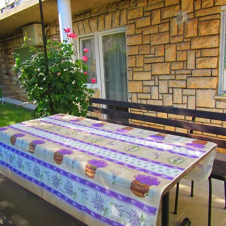 Guest house Jaksa 181