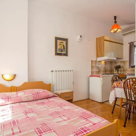 Jaksa 181 Pensionat 3*